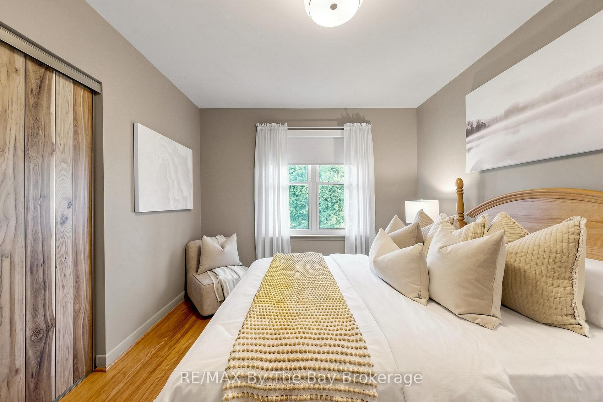 33 Ada Crescent photo 17