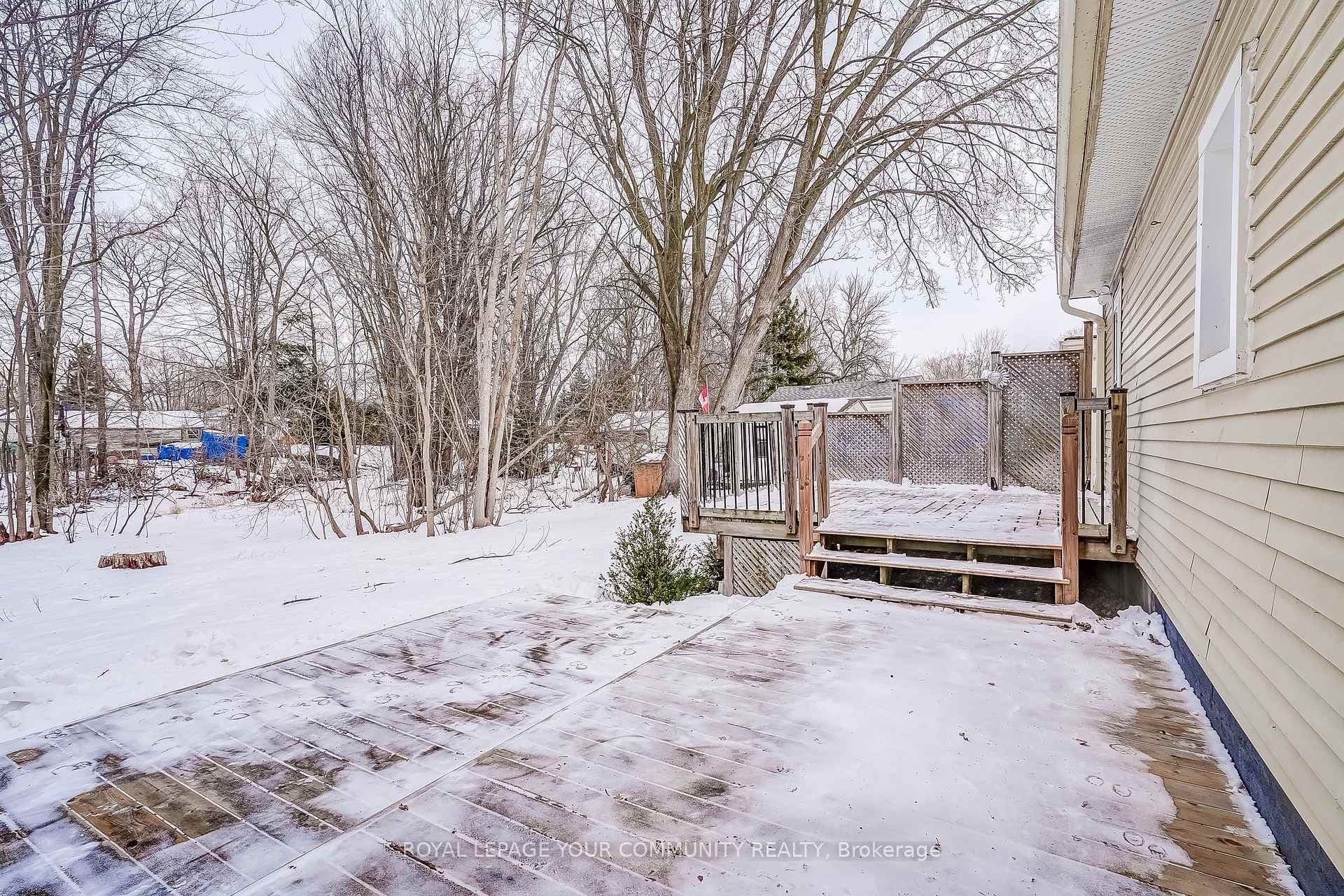 172 Pleasant Boulevard photo 35