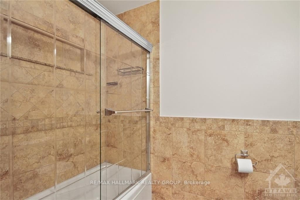 35 IVYLEA Street photo 26