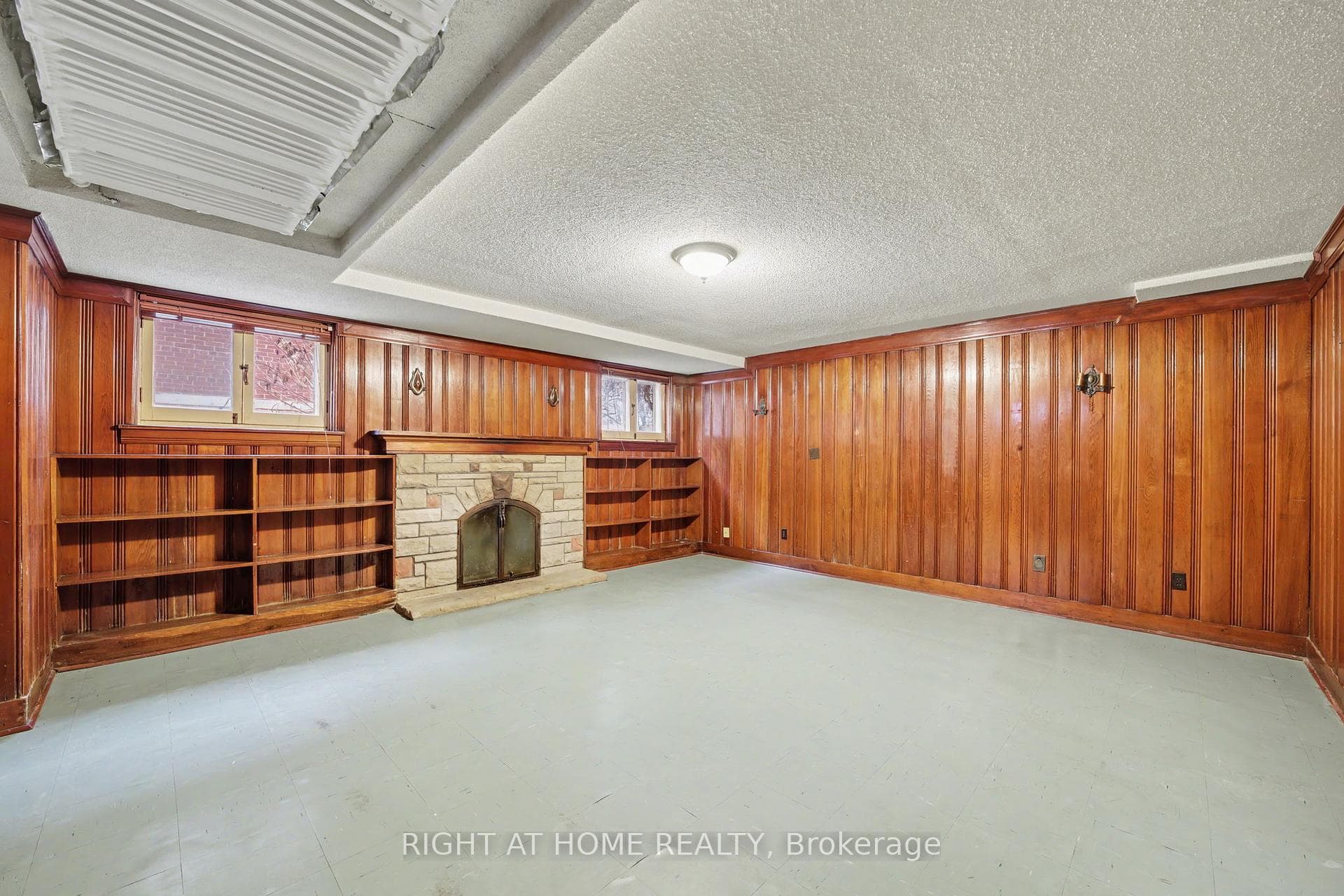 32 Hollywood Crescent photo 39