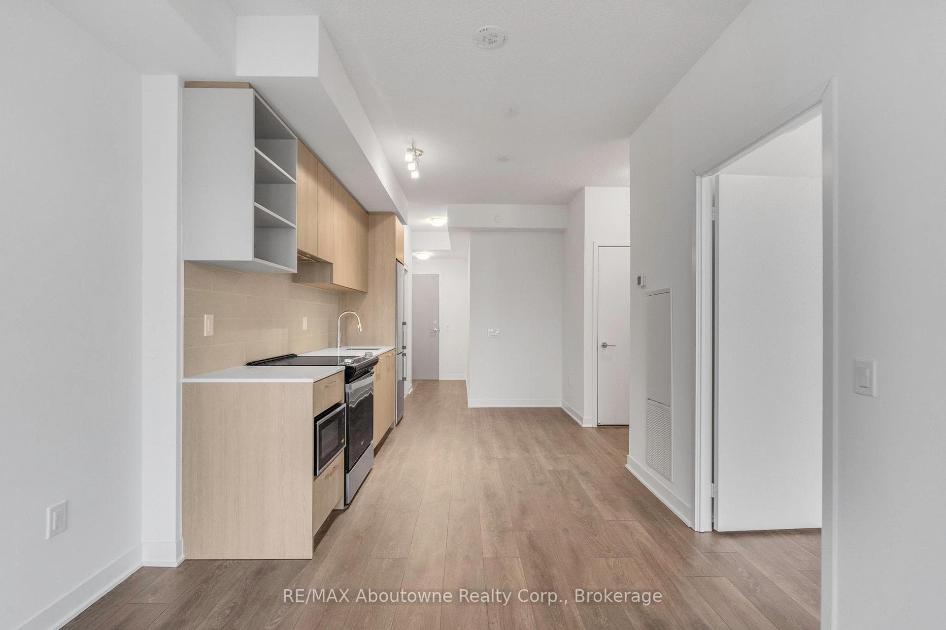260 Malta Avenue Unit 1001 photo 6