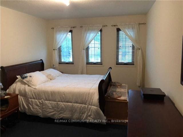 206 Bonspiel Drive photo 4