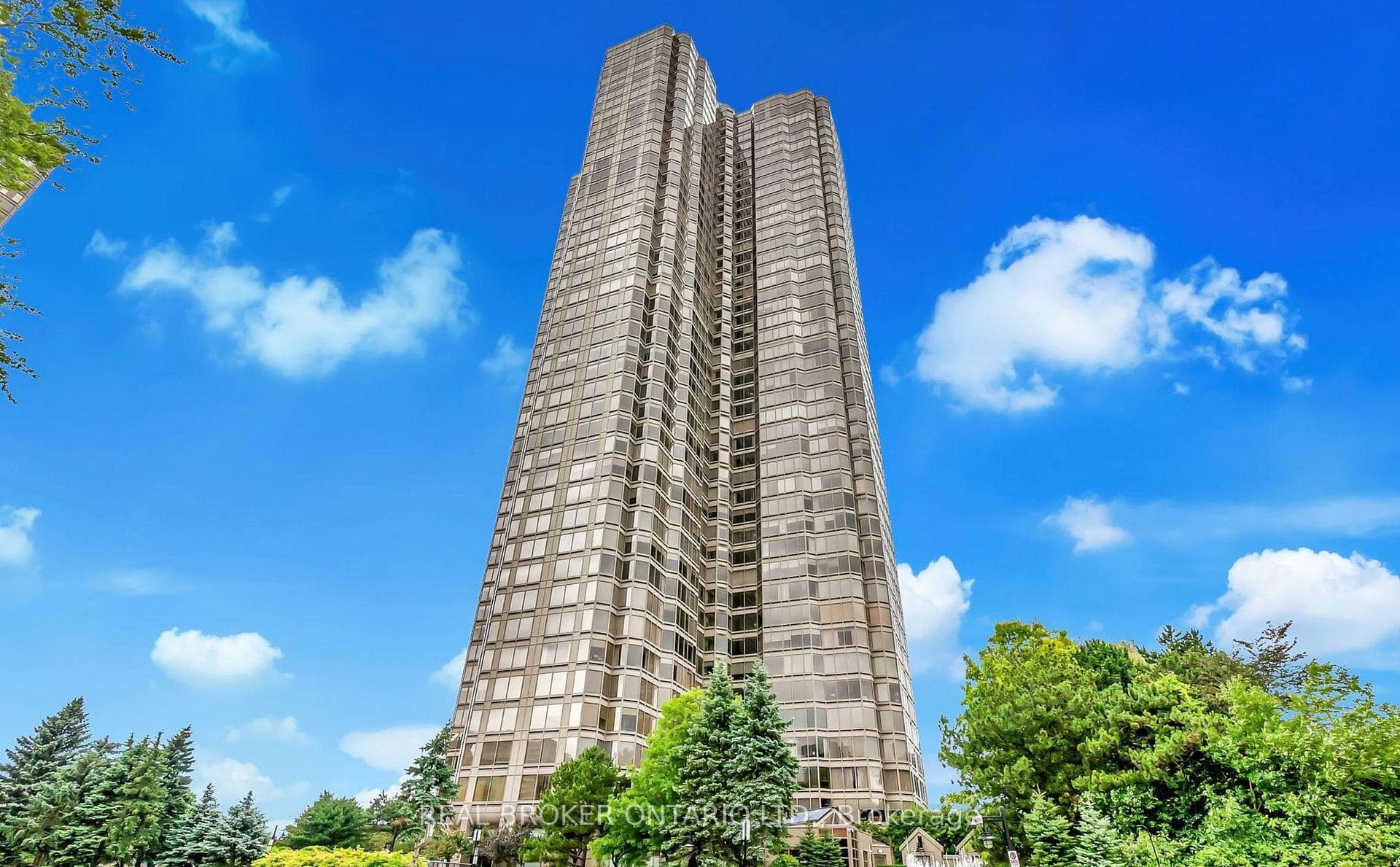 1 Palace Pier Court Unit 304 photo 1