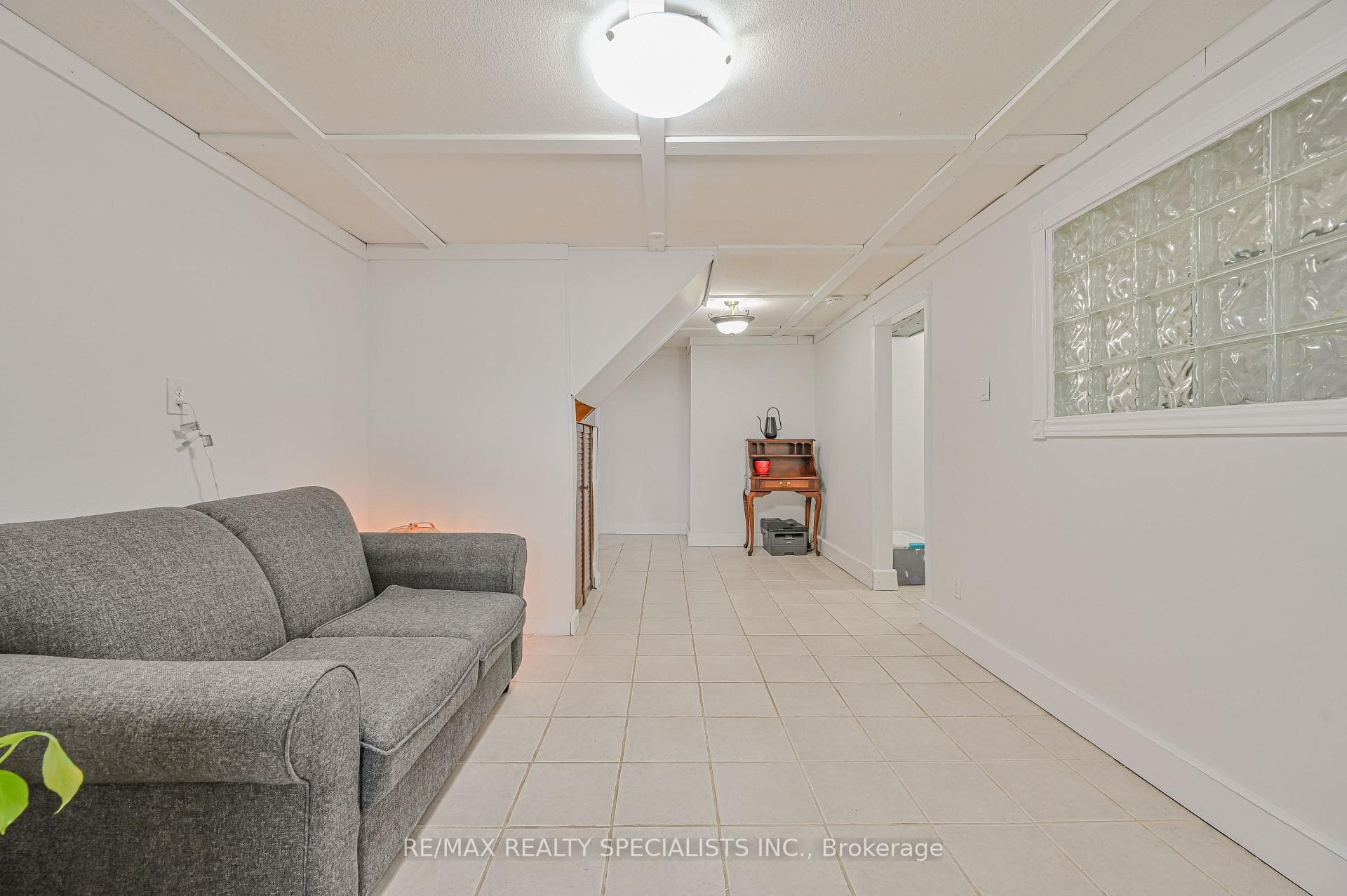 215 Archdekin Drive photo 19
