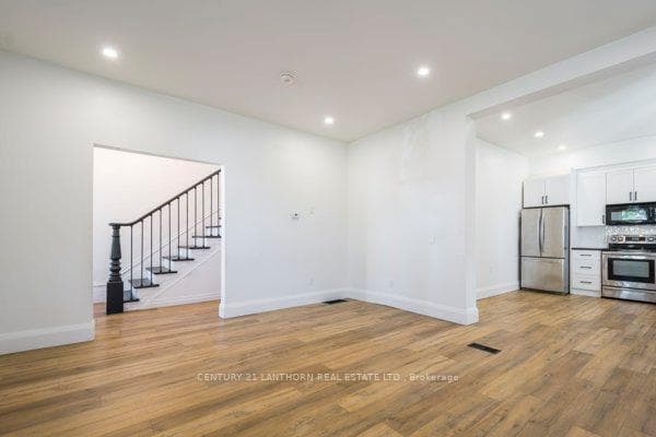 31 Bettes Street photo 16