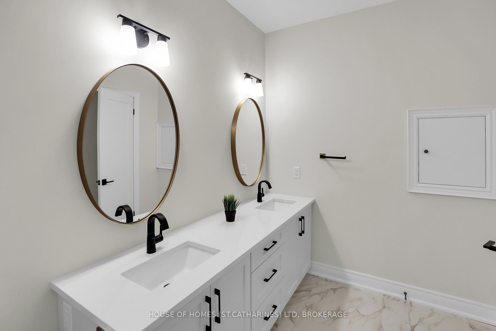 4183 Village Creek Drive photo 19