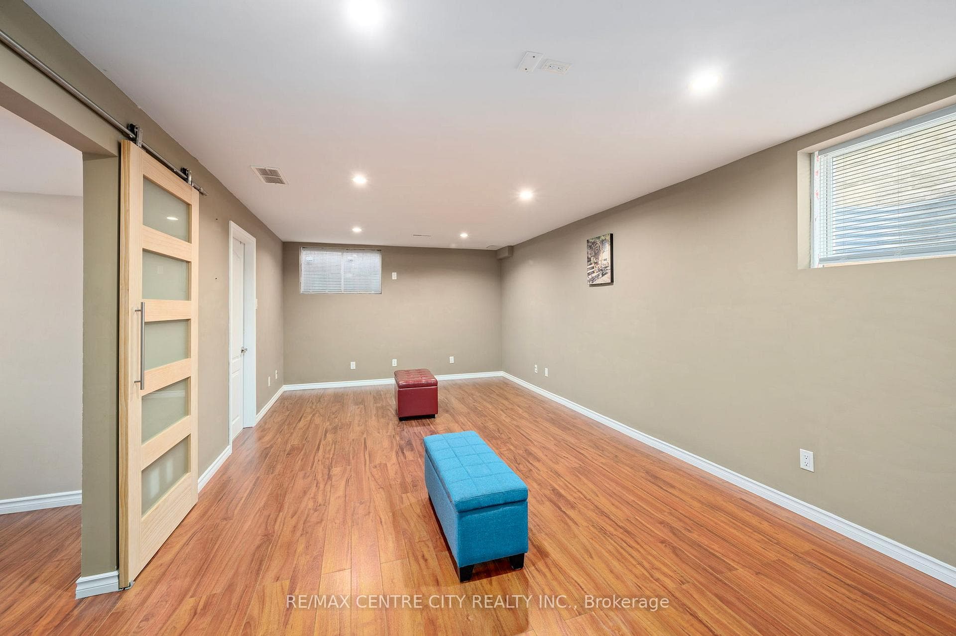 2107 Beaverbrook Avenue photo 24