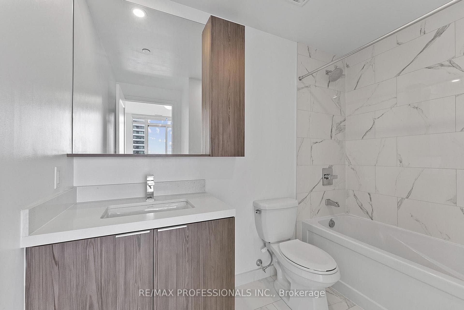 70 Annie Craig Drive Unit 5406 photo 21