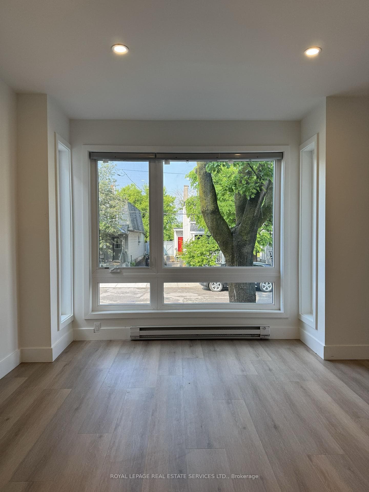 61 Pinehurst Avenue Unit C photo 2