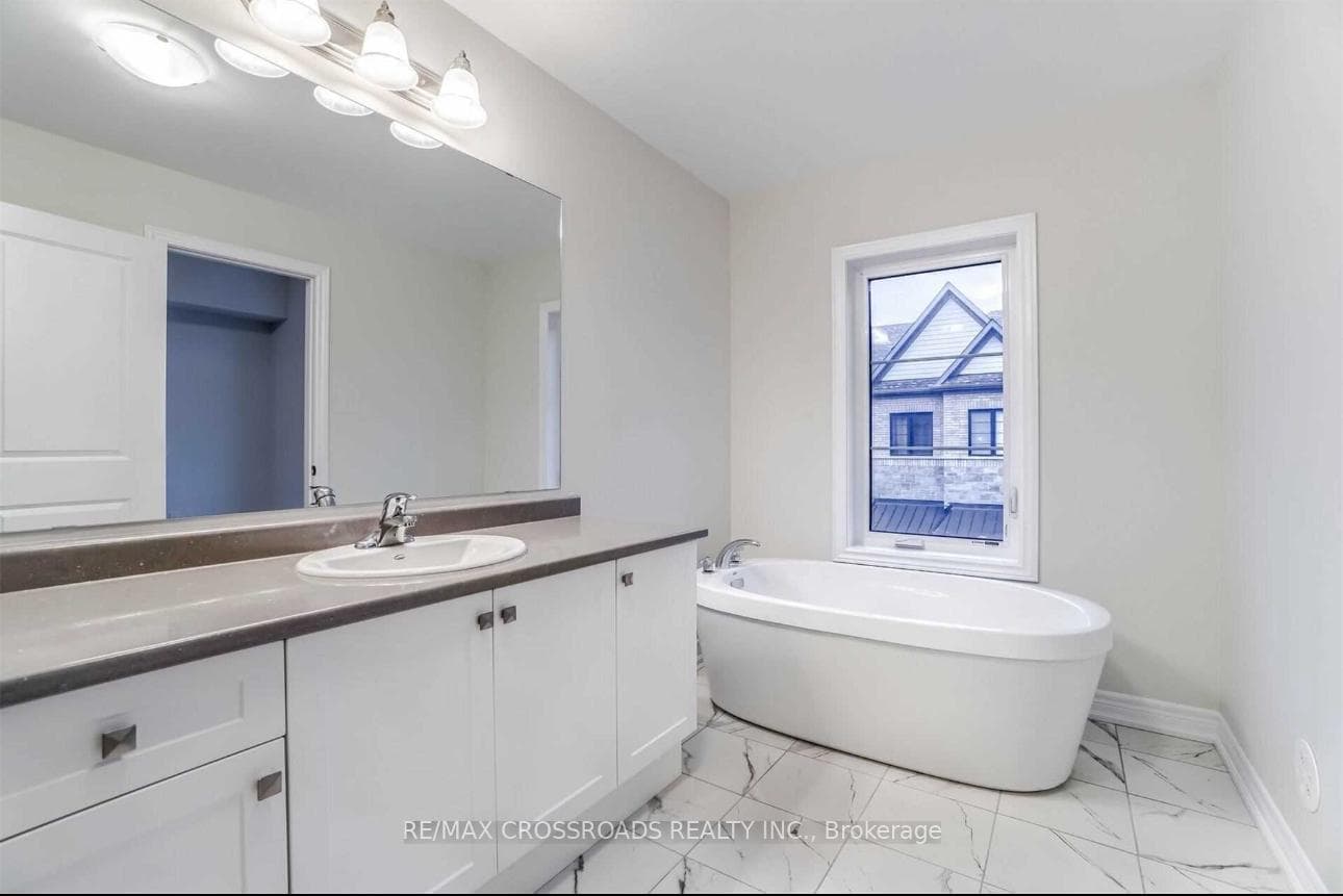 19 Icemaker Way photo 28