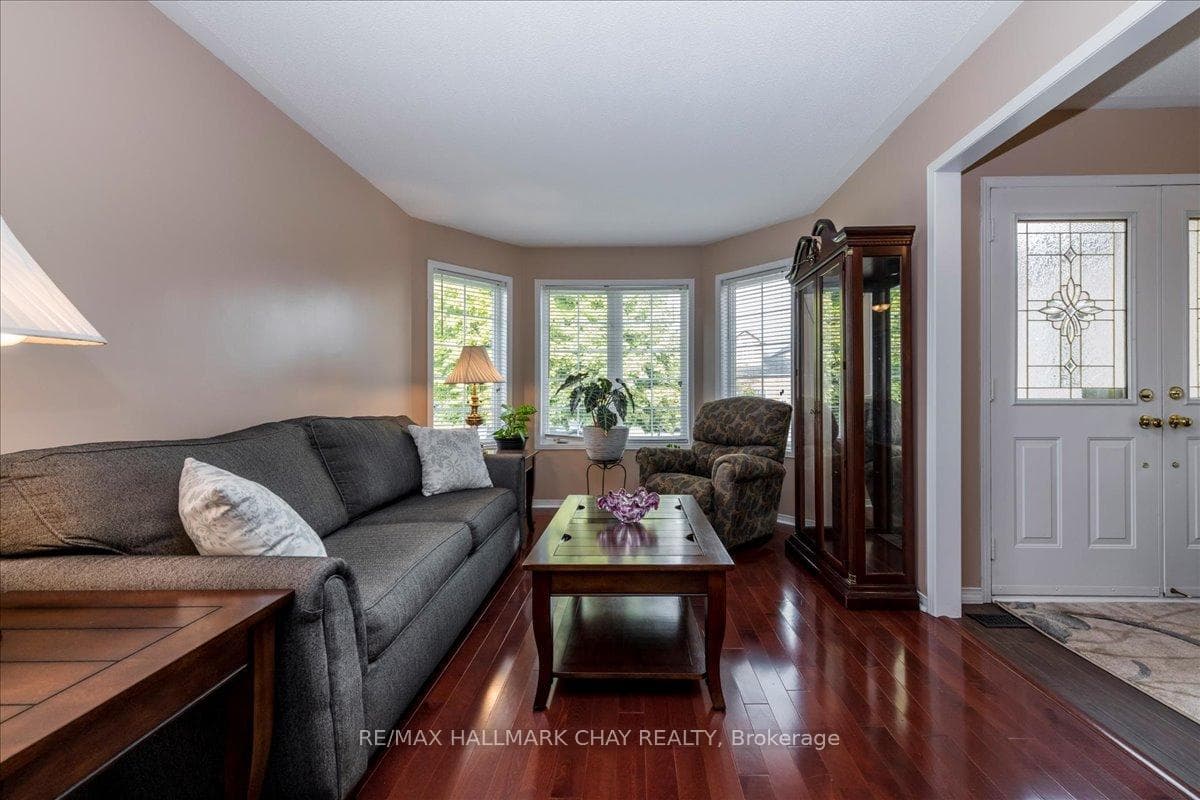 84 Pringle Drive photo 6