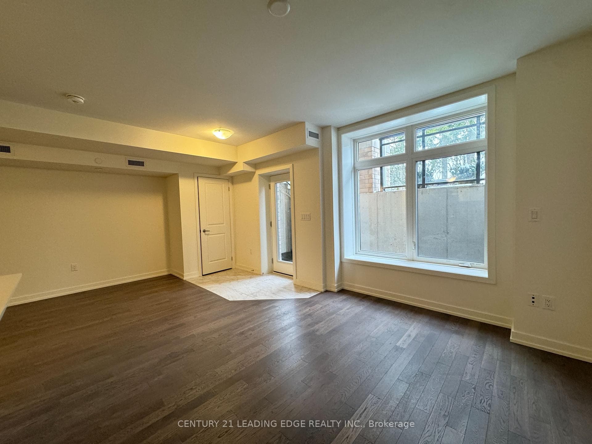 58 Elizabeth Street photo 32