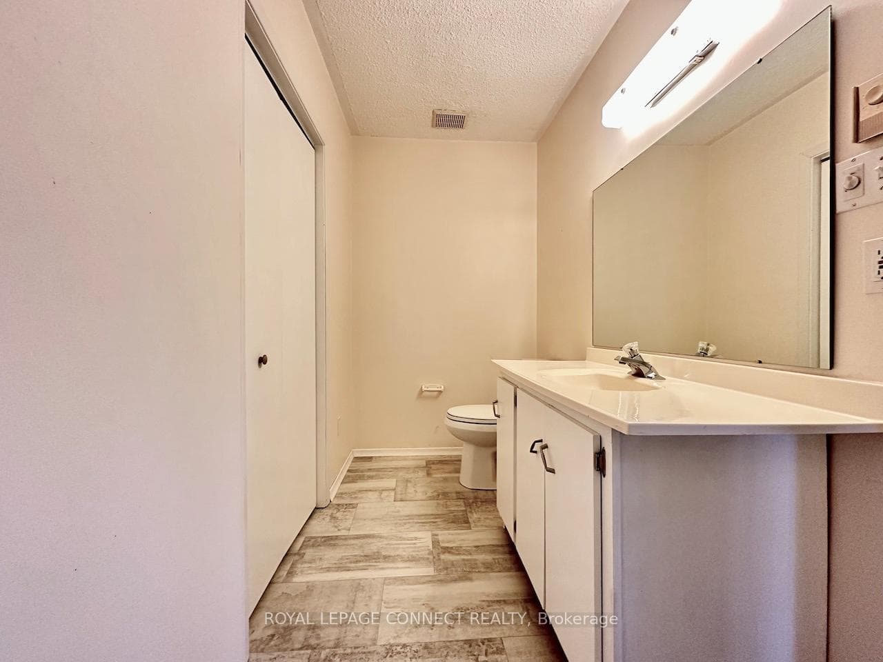 1775 Bowmanville Avenue Unit A photo 9