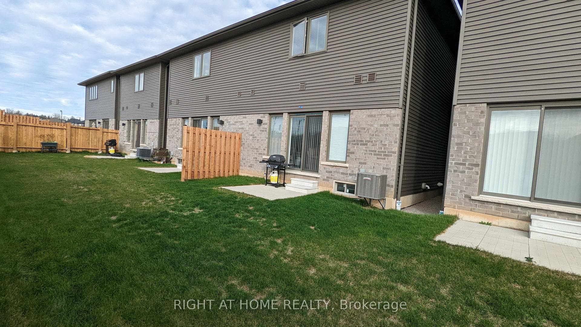 87 Tom Brown Drive photo 24