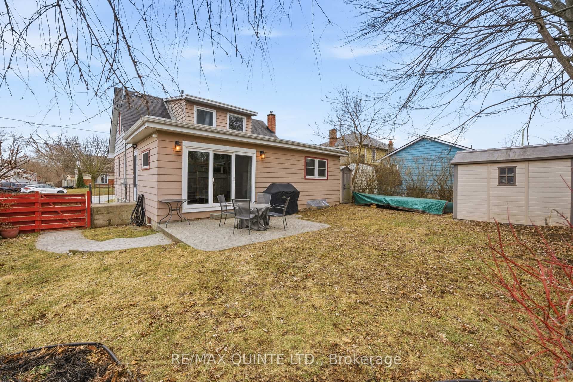 72 Campbell Street photo 44