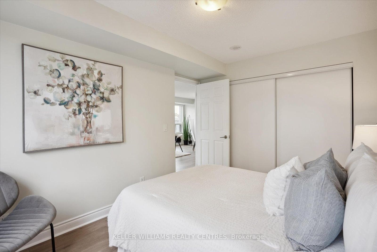 39 Galleria Parkway Unit 615 photo 16