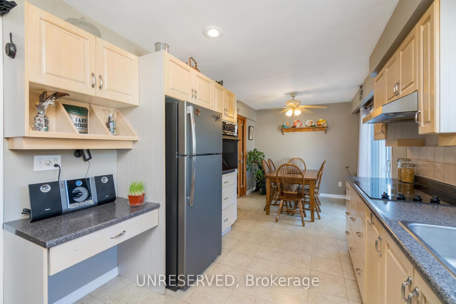 49 Delrex Boulevard photo 6