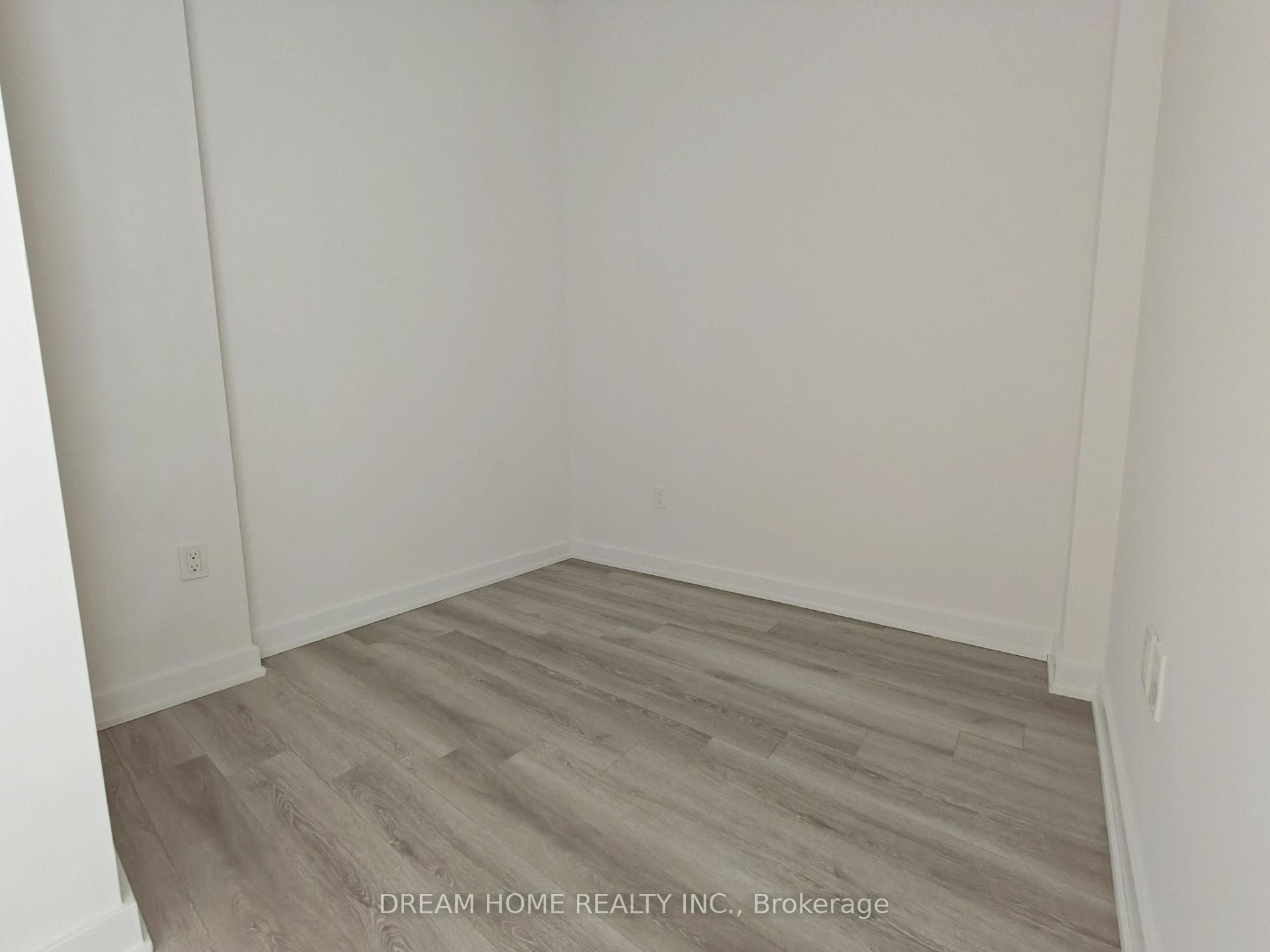238 Simcoe Street Unit 1107 photo 14