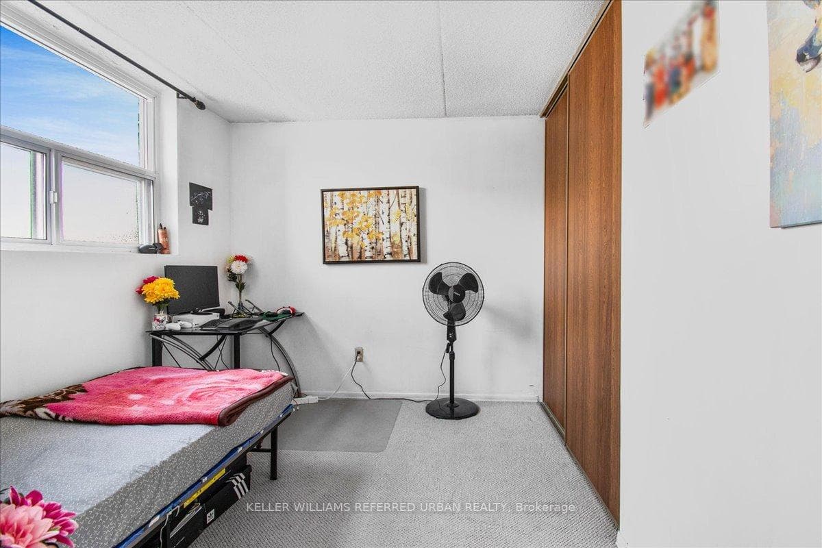207 Galloway Road Unit 802 photo 16