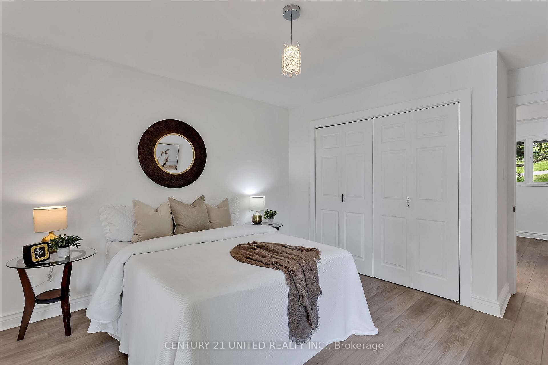 731 Erlwyn Drive photo 23