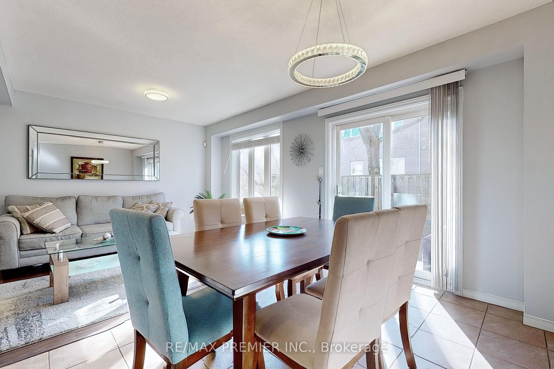 1771 Upper Wentworth Street Unit 34 photo 8