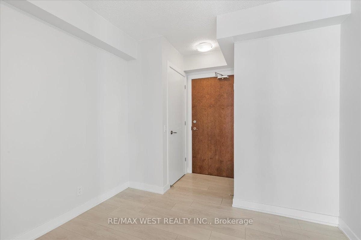 2220 Lake Shore Boulevard Unit 1207 photo 12