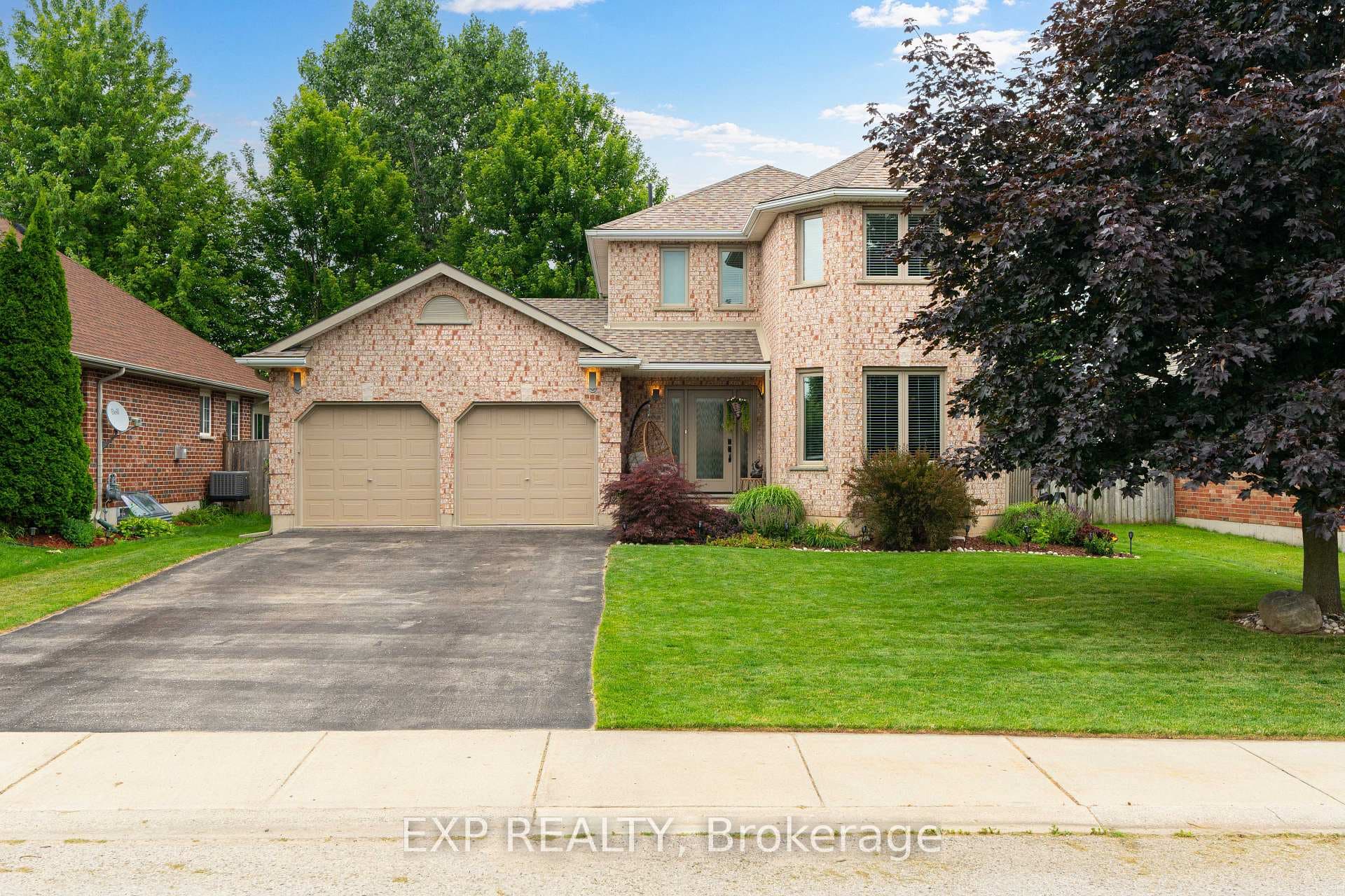 4 Primrose Drive photo 1