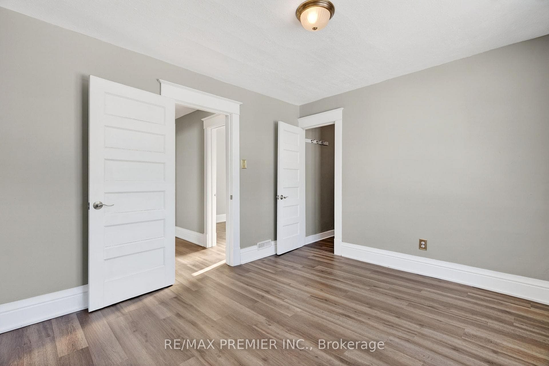 4848 Second Avenue photo 14