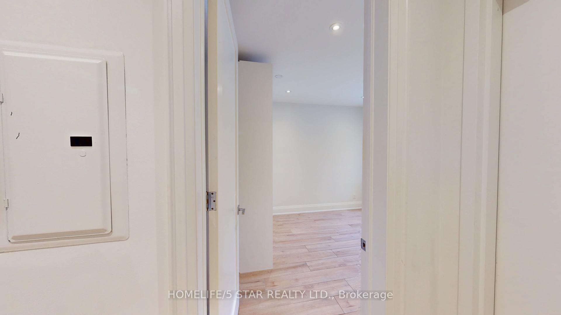 45 Dewson Street Unit 1 photo 4