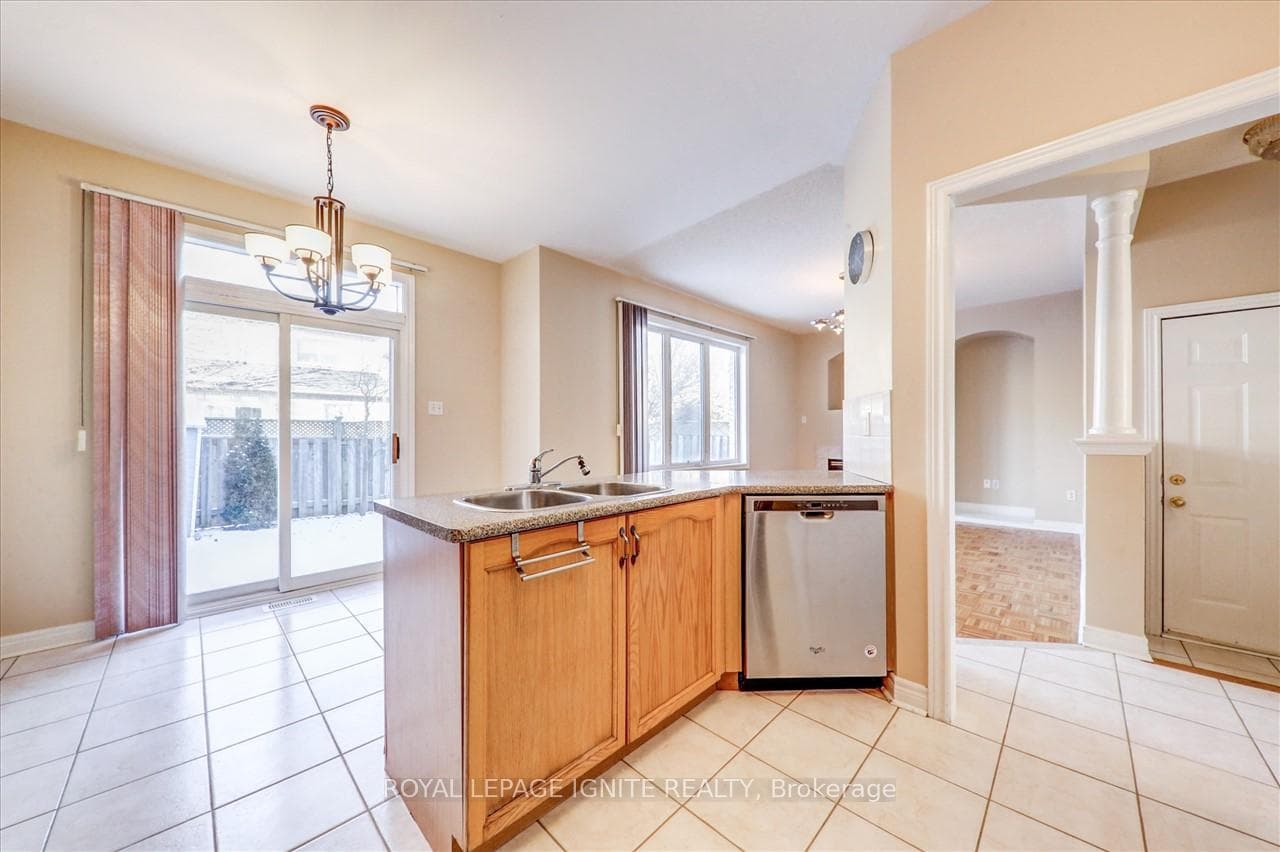 46 Skylark Drive photo 10