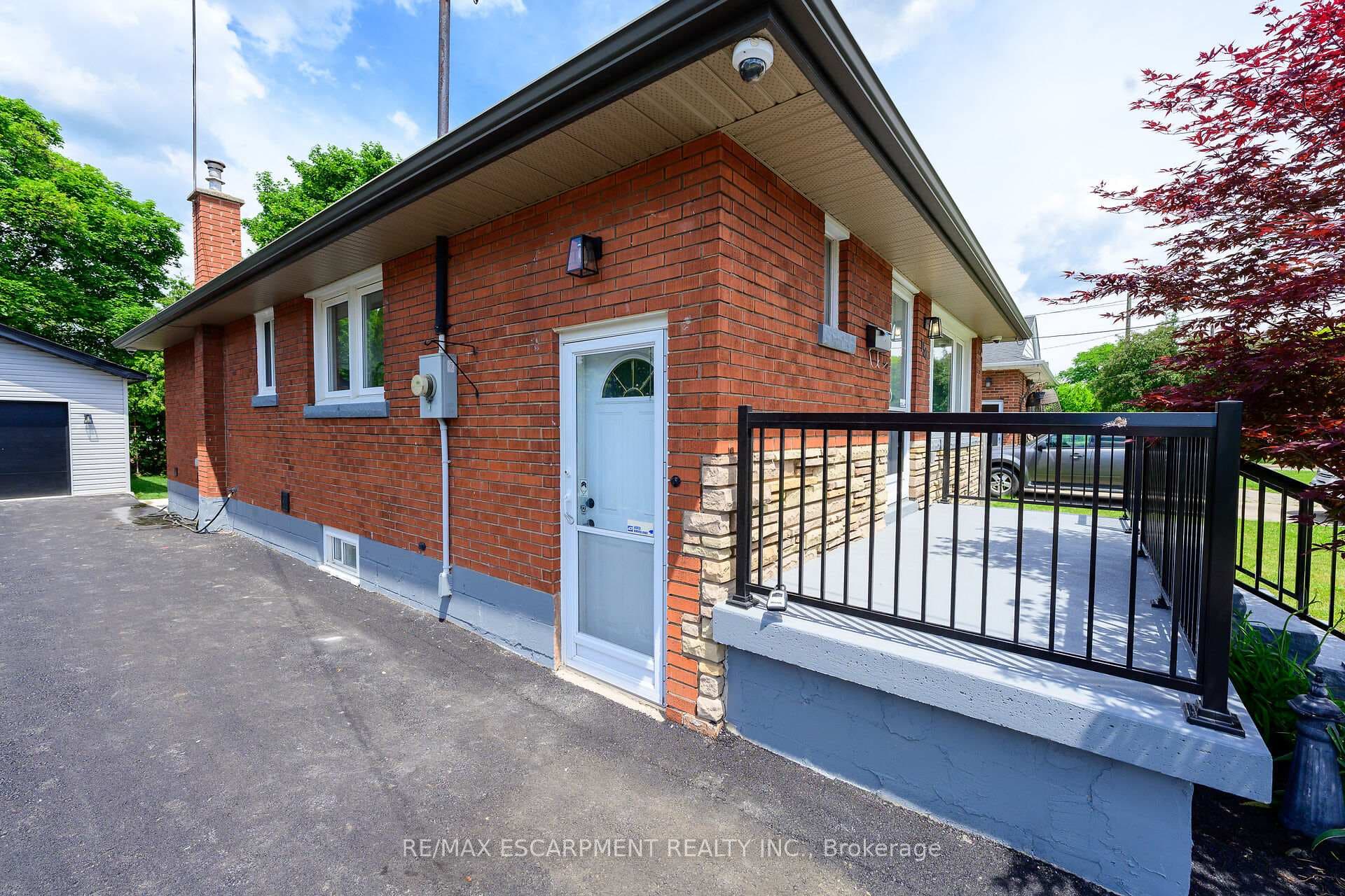 150 Howard Avenue photo 49