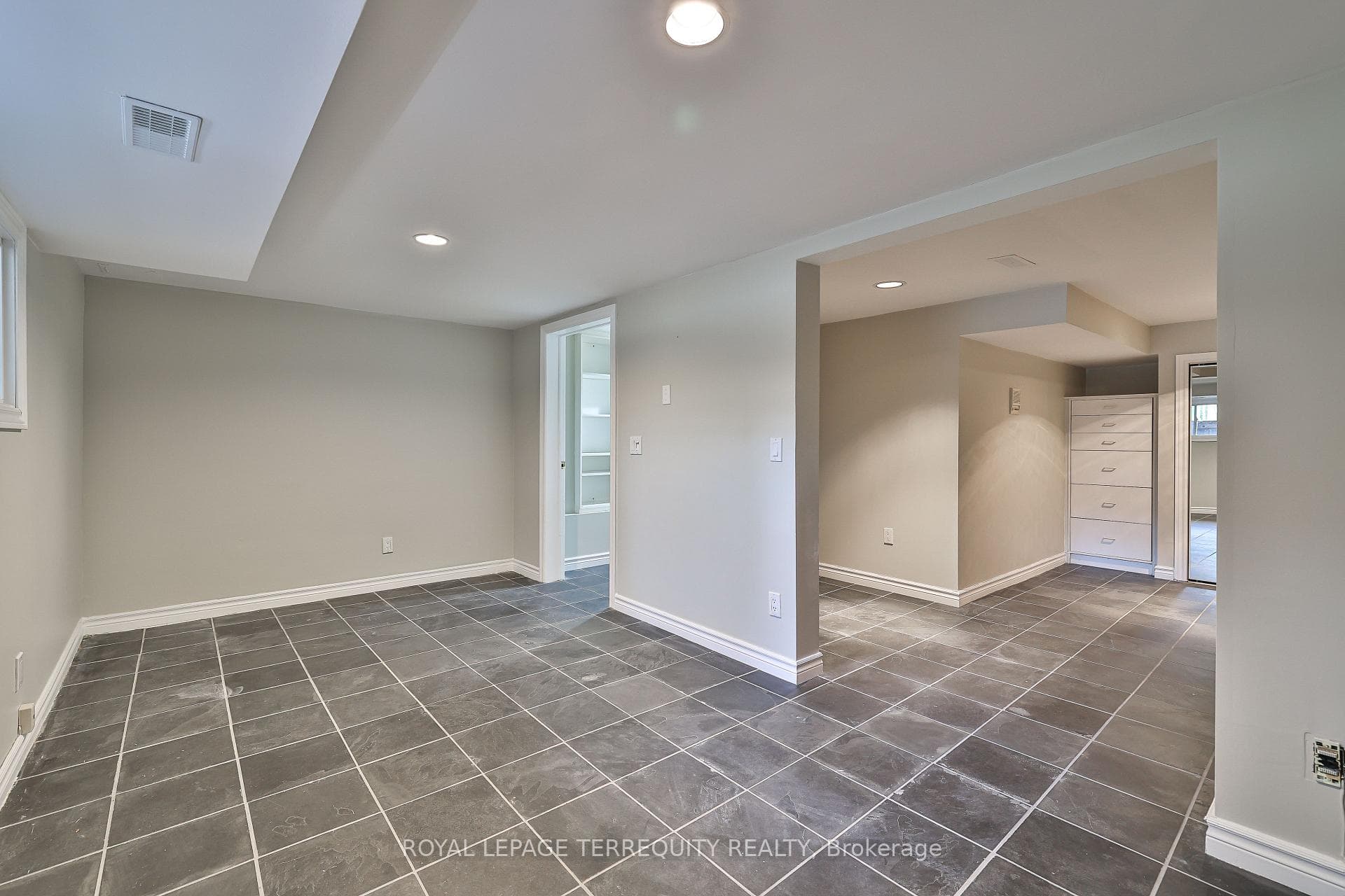 123 Melrose Avenue photo 33