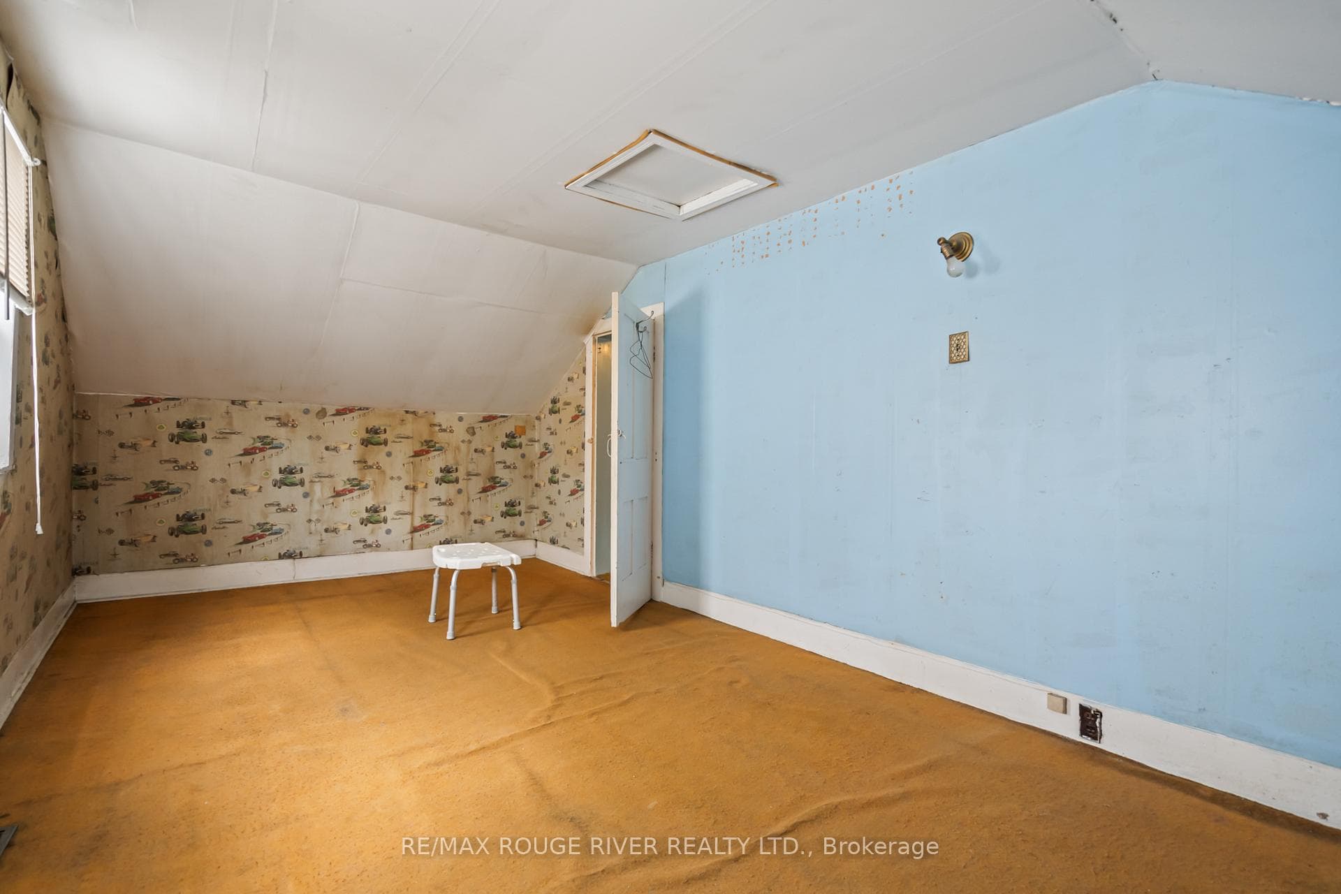 90 Albert Street photo 22