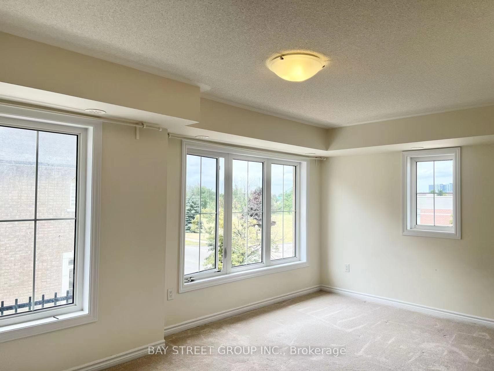 181 Parktree Drive Unit 24 photo 18