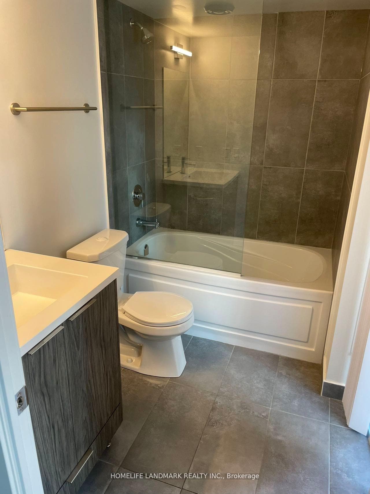 60 Shuter Street Unit 1802 photo 22
