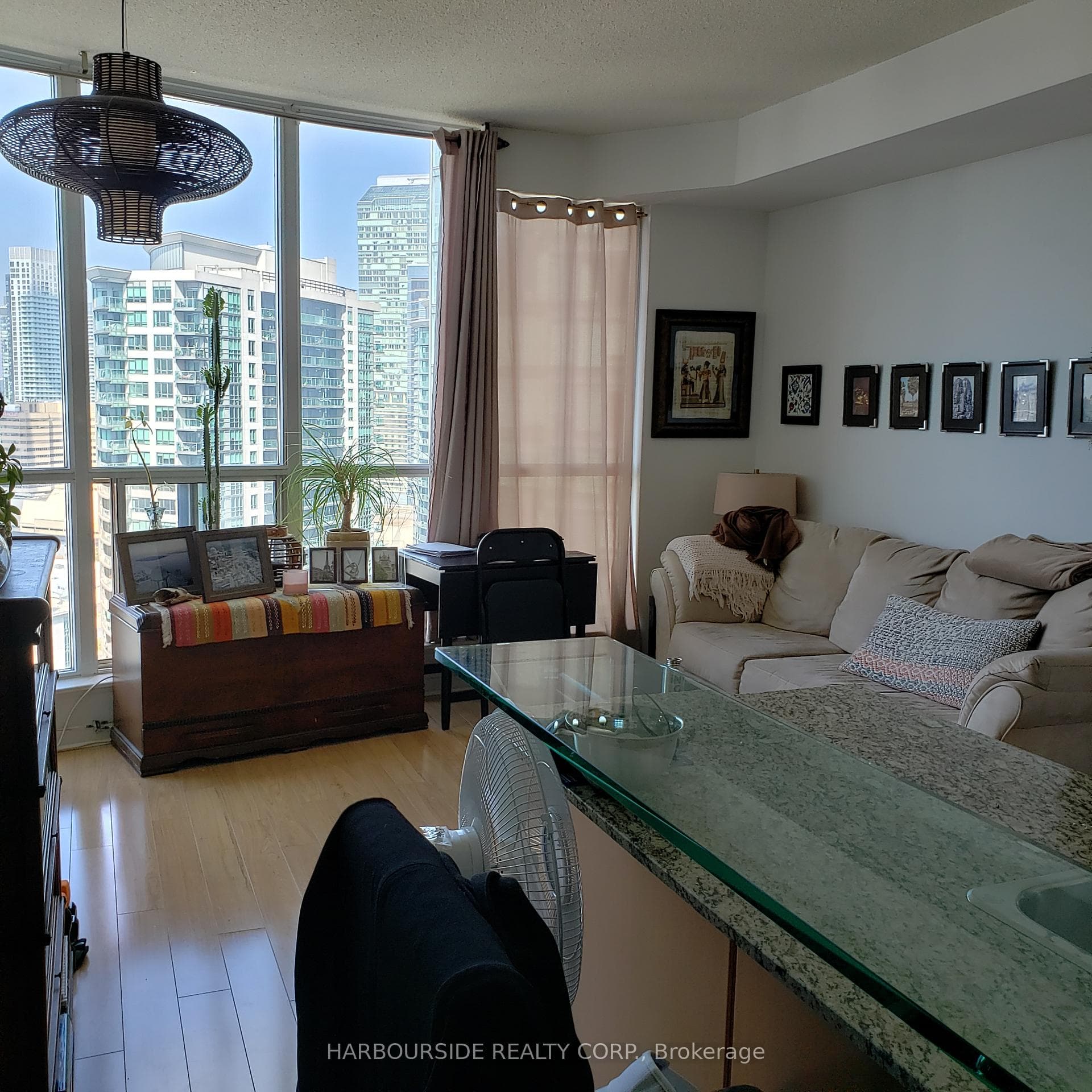 8 York Street Unit 3113 photo 5