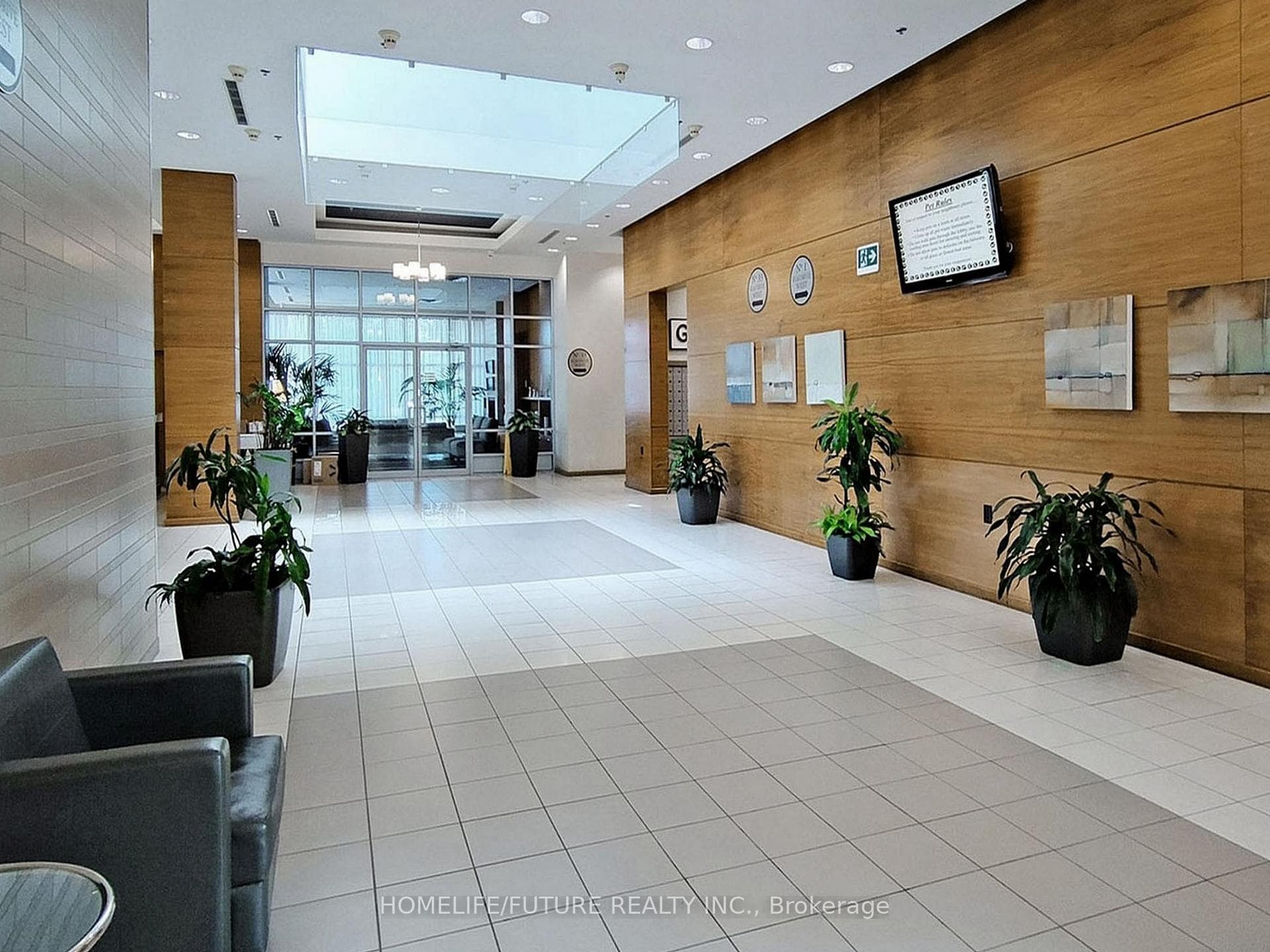 1 Elm Drive Unit 1204 photo 4