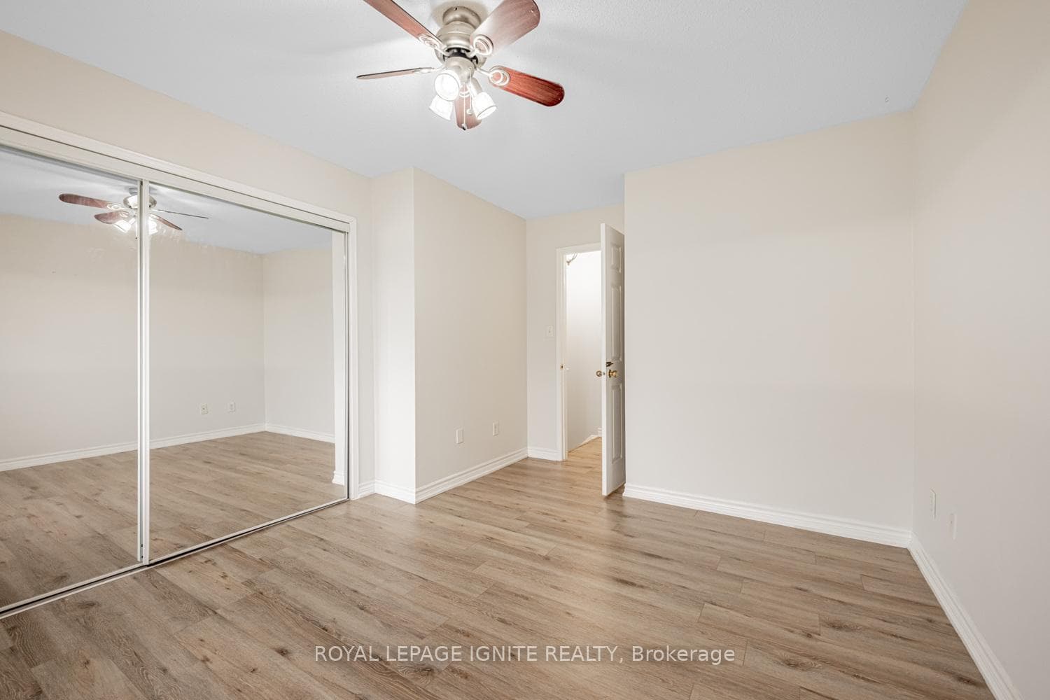 3356 Redpath Circle photo 15