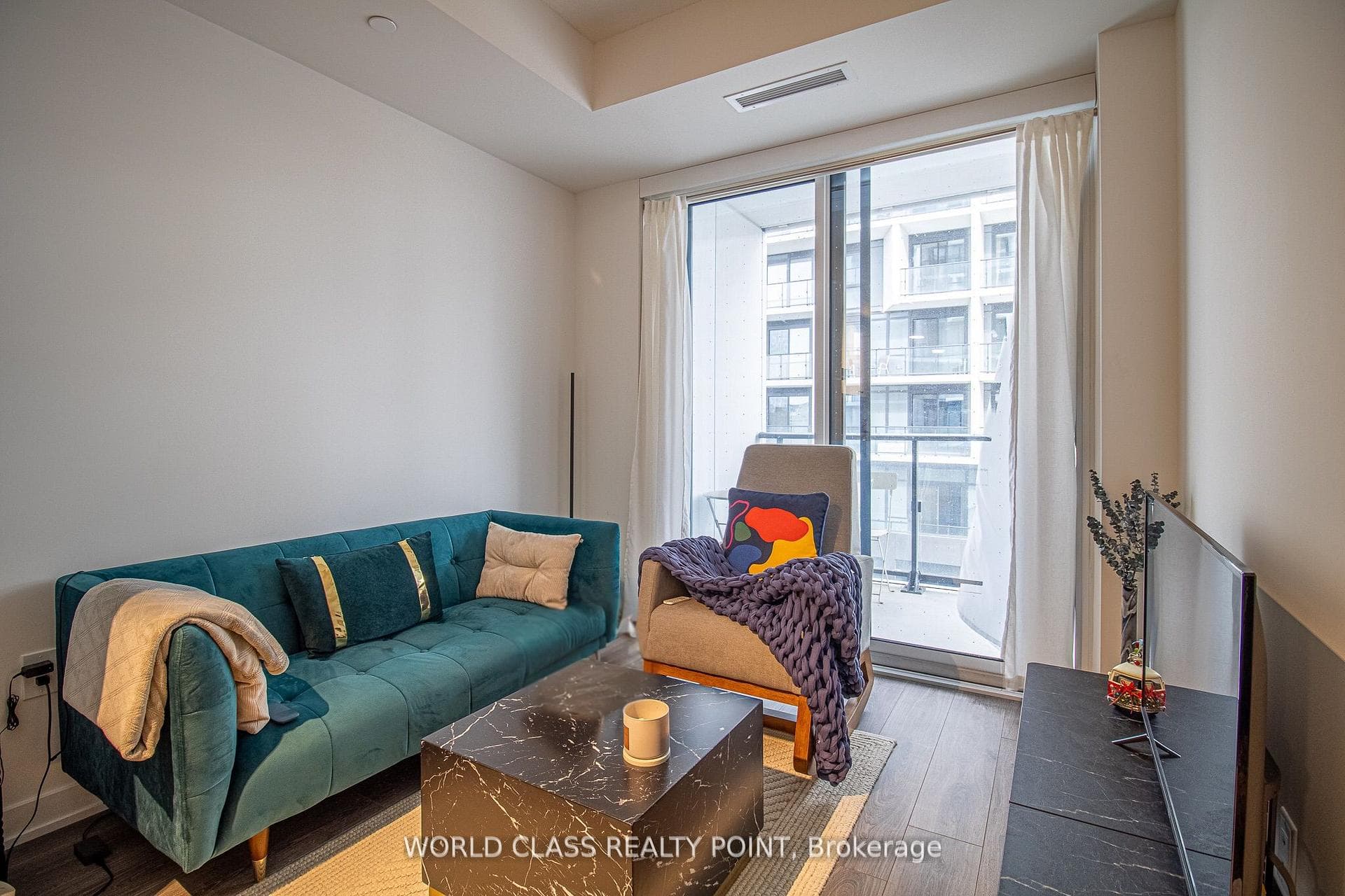 9 Tecumseth Street Unit 711 photo 2