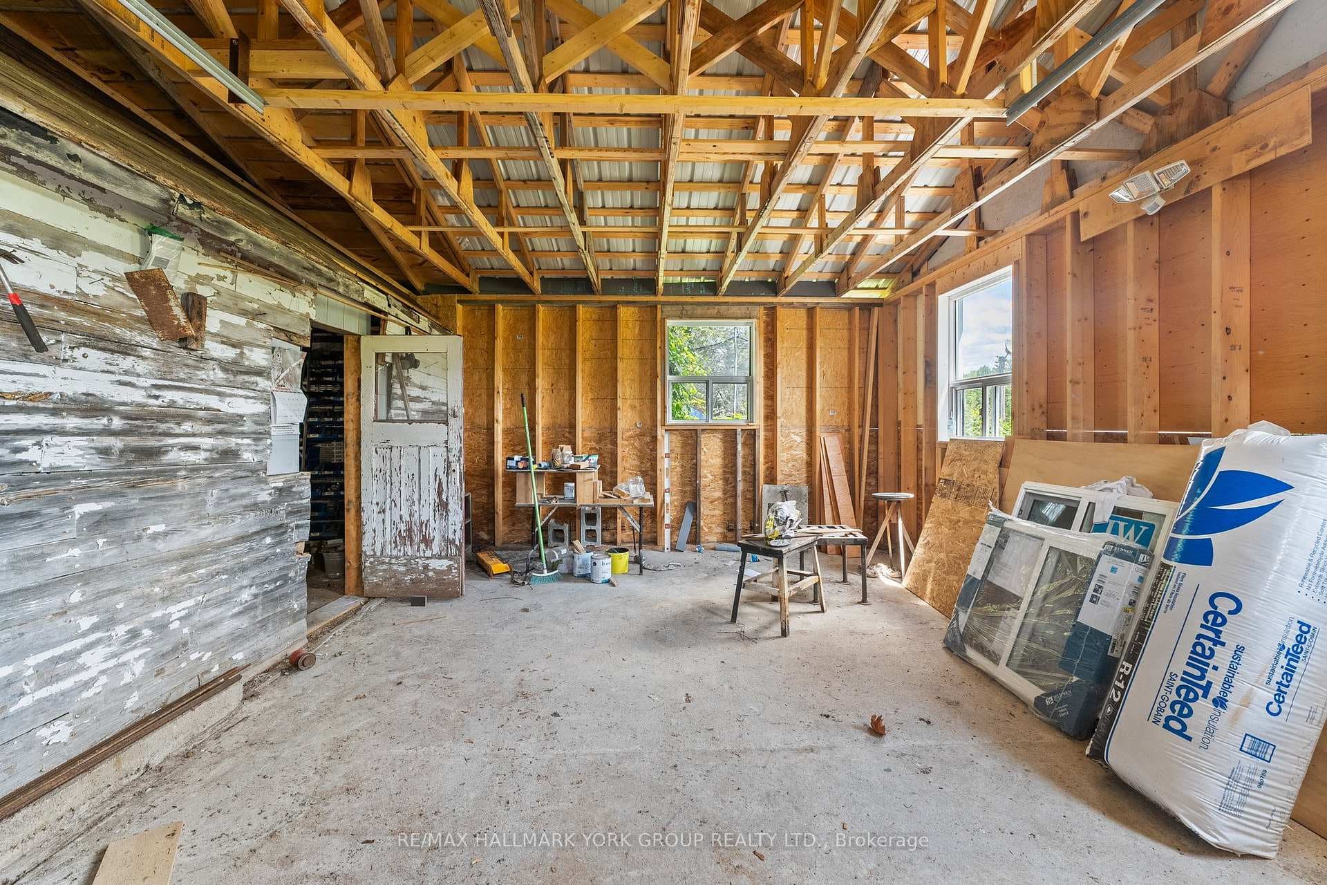 592 Balsam Lake Drive photo 10