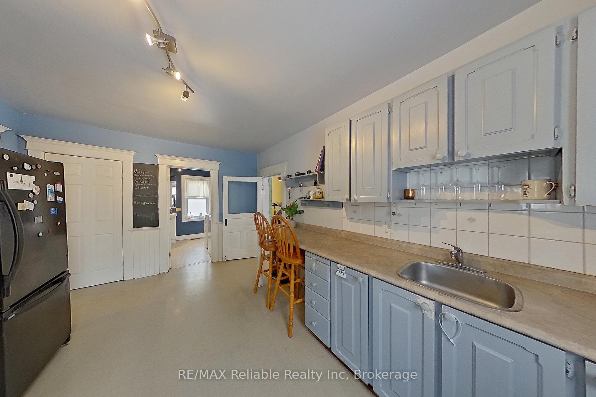 121 Brock Street photo 12