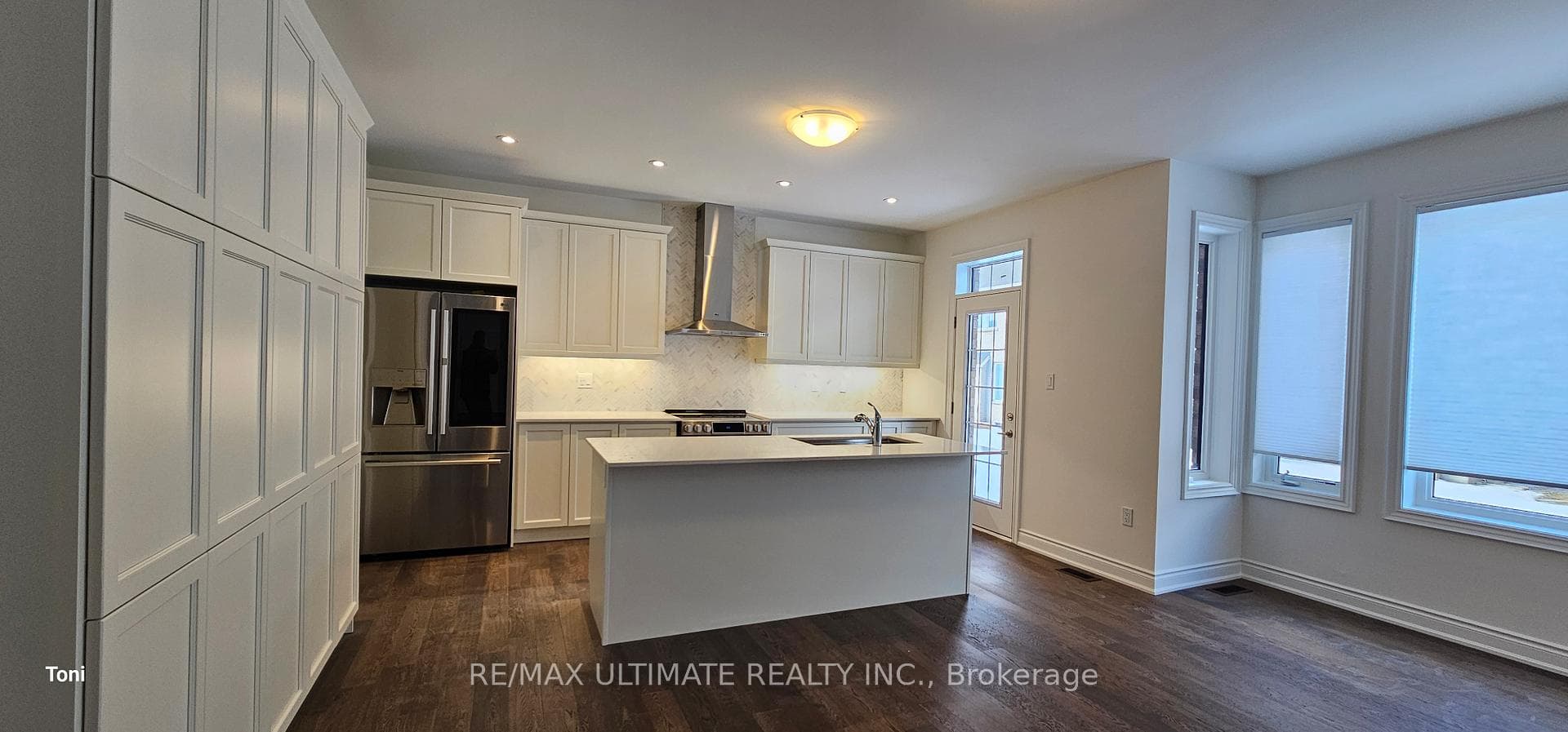 151 Kenneth Rogers Crescent photo 6