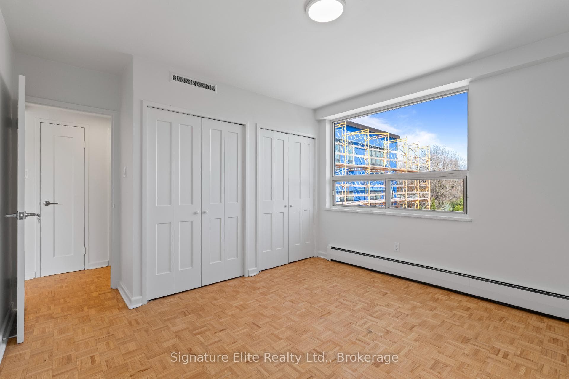 250 St Clair Avenue Unit 402 photo 4
