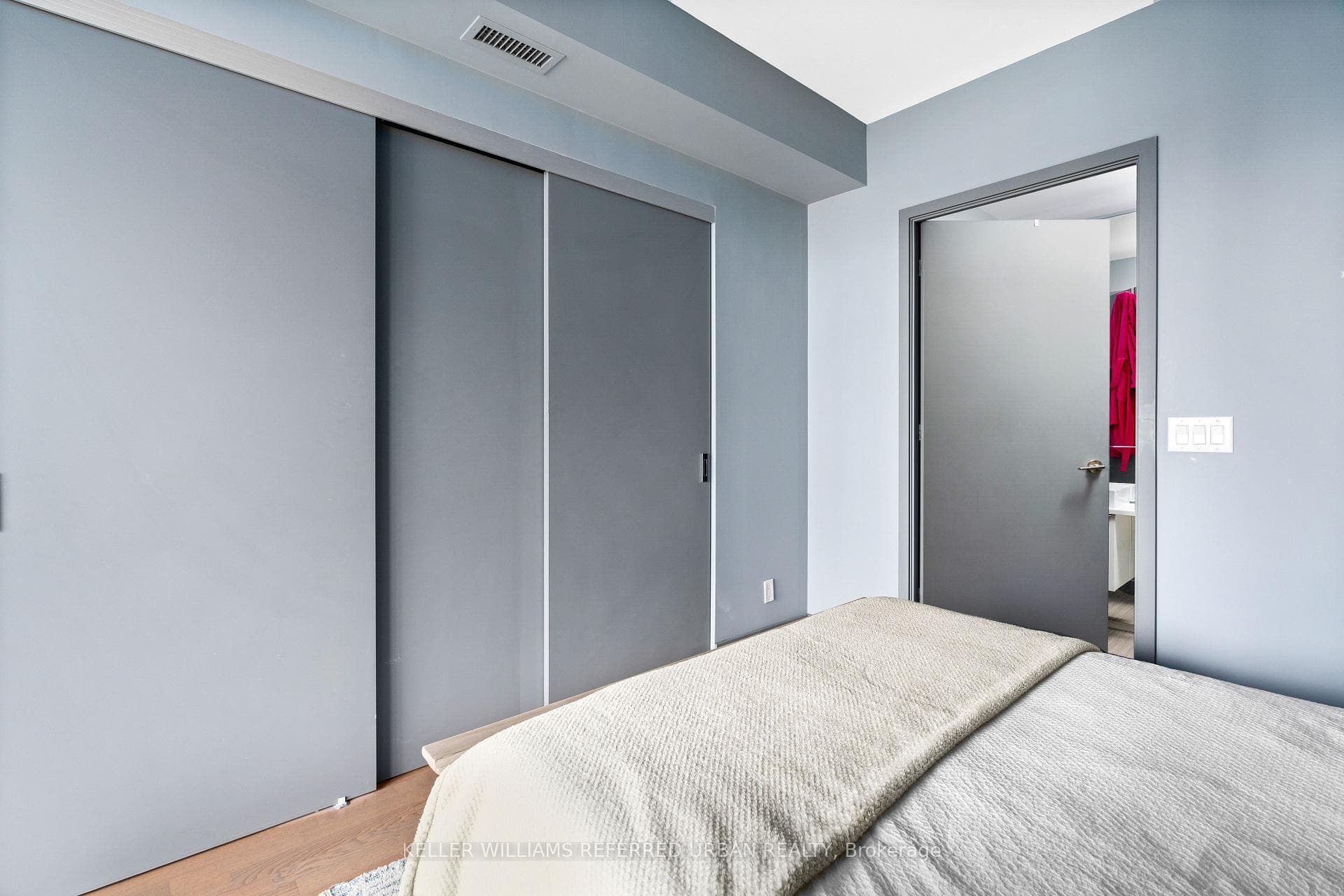 8 Charlotte Street Unit 3404 photo 23