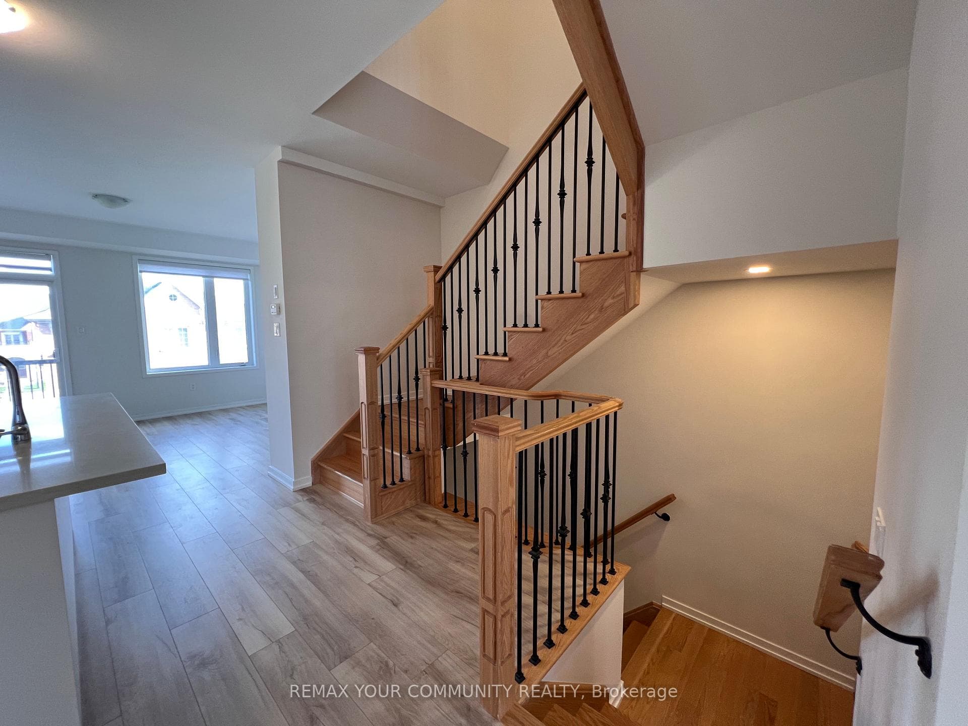 137 Rattenbury Road photo 10