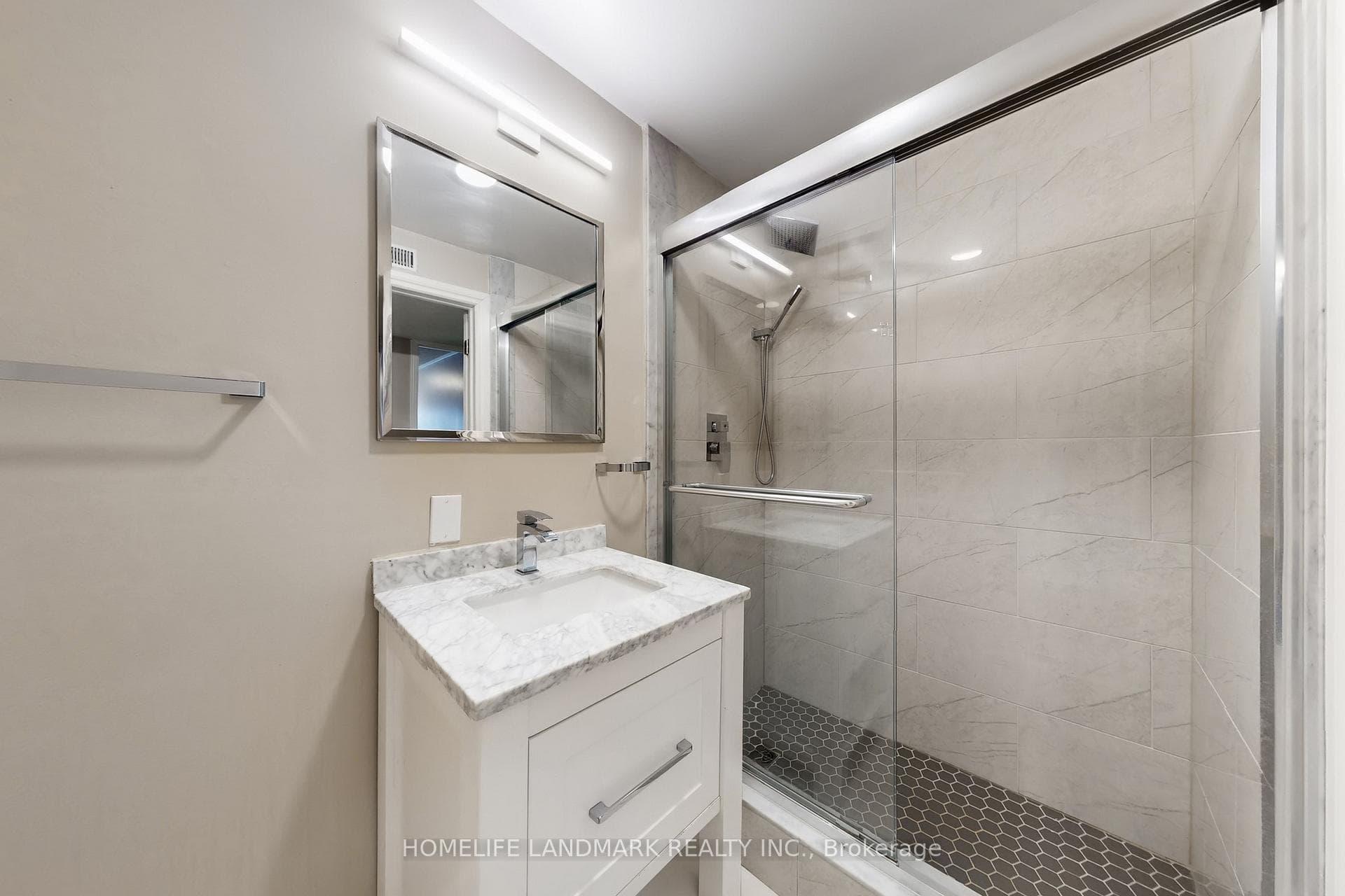 33 Marmill Way photo 25