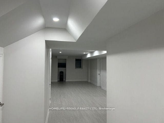 55 Robb Thompson Road photo 4