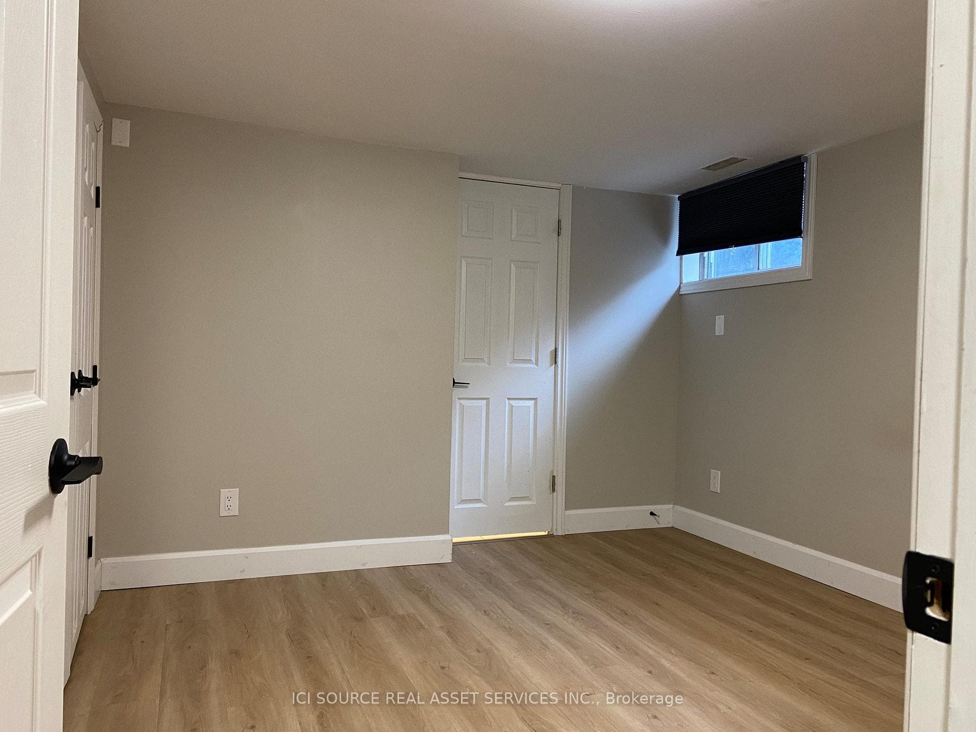 169 Fergus Avenue Unit Bsmt photo 13