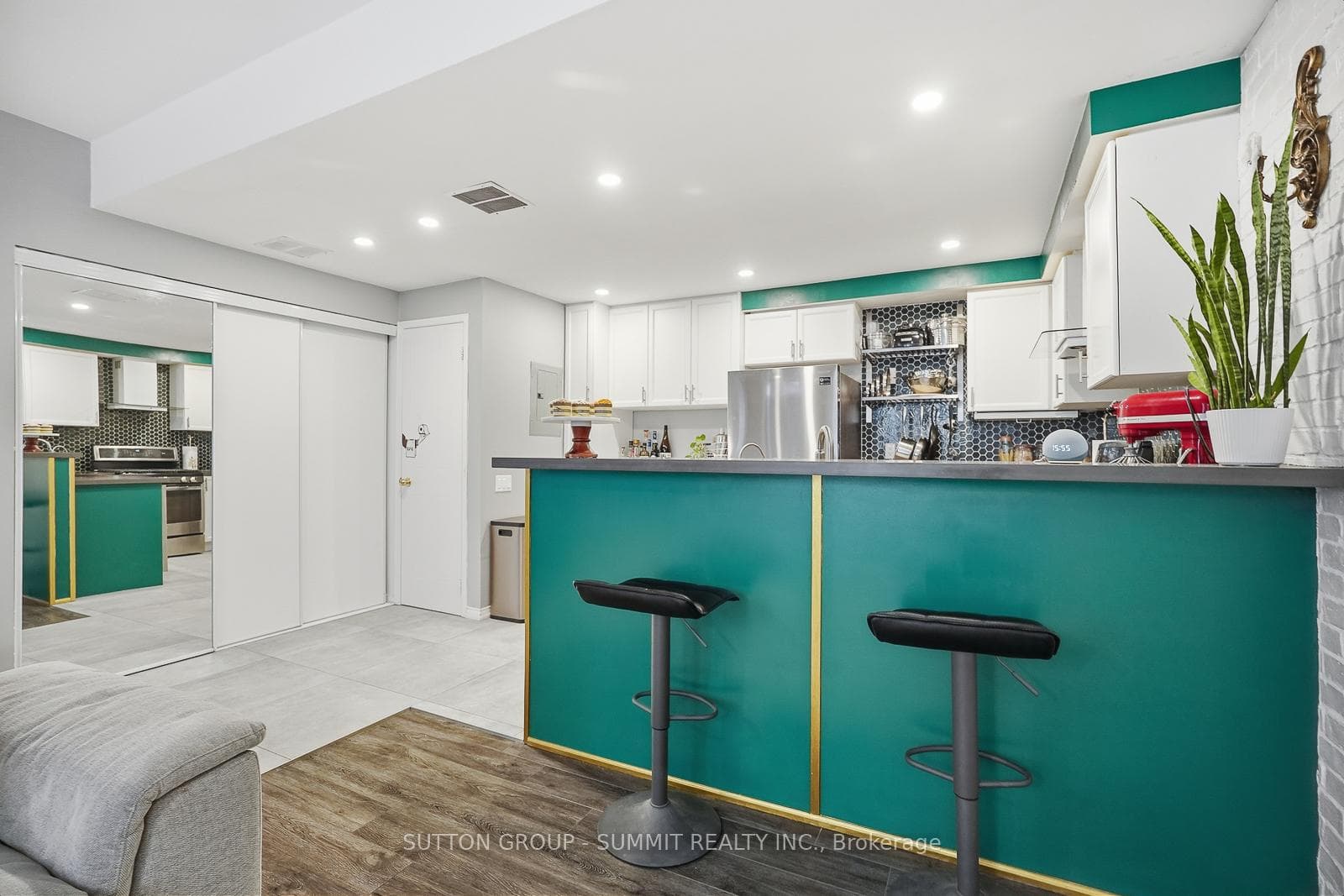 760 LAWRENCE Avenue Unit 126 photo 16