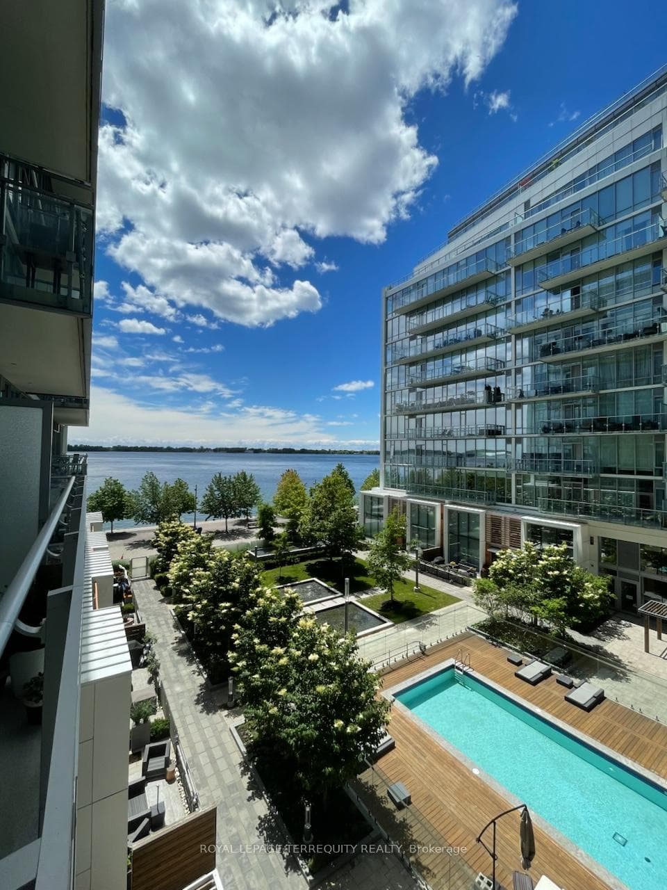 29 Queens Quay N/A Unit 410 photo 49